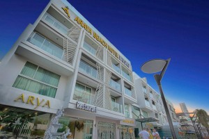 araya-phuket-beach-resort--spa-4 araya-phuket-beach-resort--spa-4