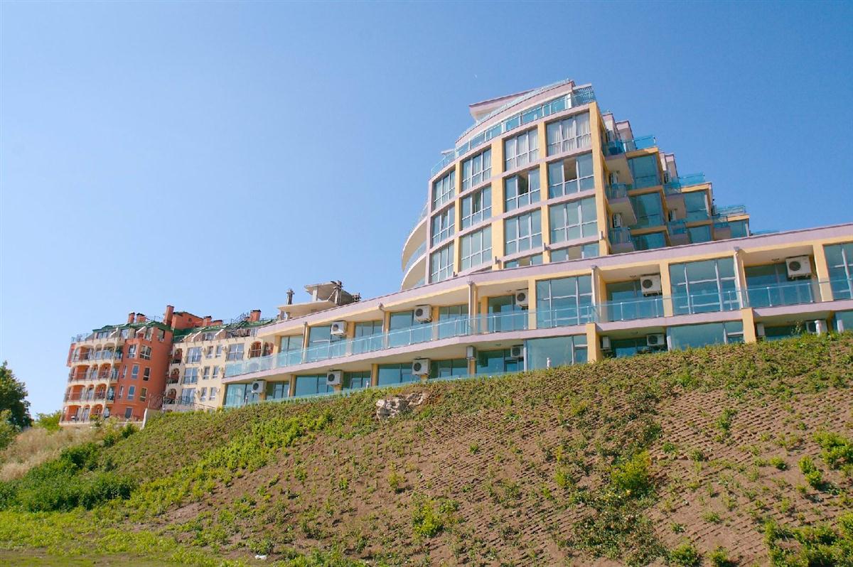 Belvedere 3*
Belvedere 3*