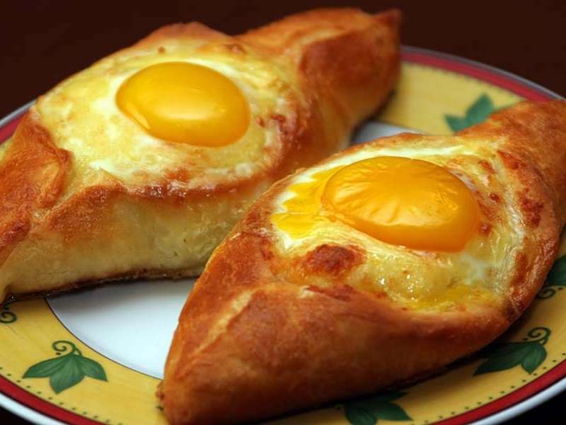 Курица в молочночесночном соусе Шкмерули кулинарный