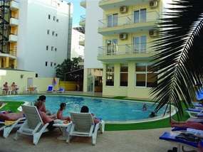 Бассейн отеля ASLI HOTEL 3 * Бассейн отеля ASLI HOTEL 3 *