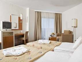 Номер отеля CRYSTAL ADMIRAL RESORT SUITES & SPA 5 * Номер отеля CRYSTAL ADMIRAL RESORT SUITES & SPA 5 *