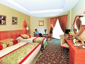 Номер отеля ROYAL DRAGON HOTEL 5 * Номер отеля ROYAL DRAGON HOTEL 5 *