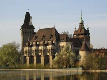 Замок Вайдахунят в Будапеште