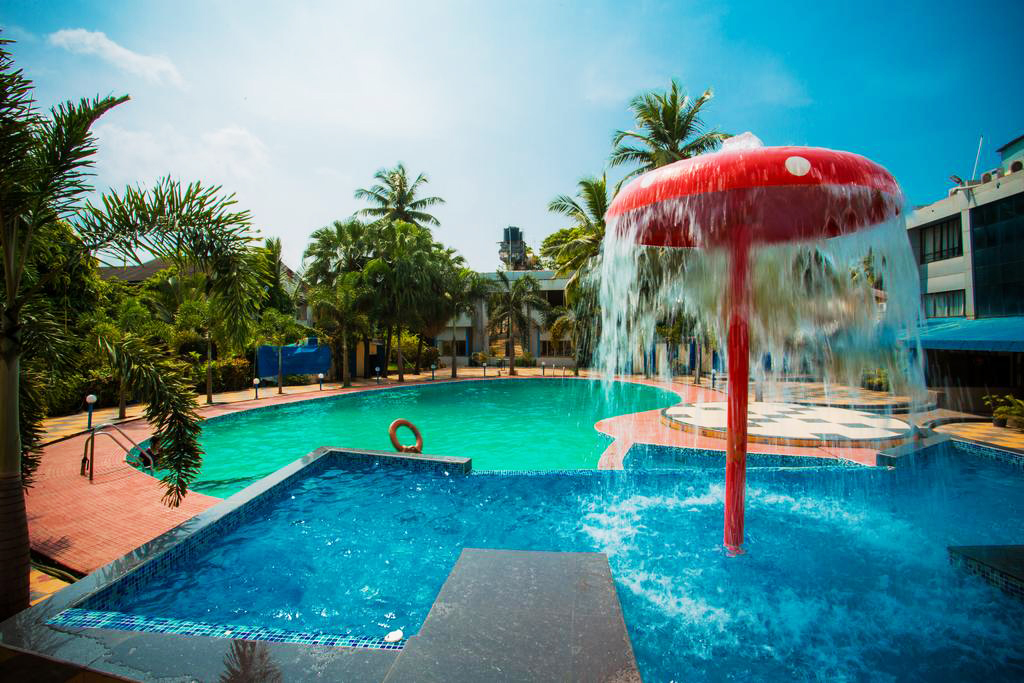 Silver Sands 3*
Silver Sands 3*