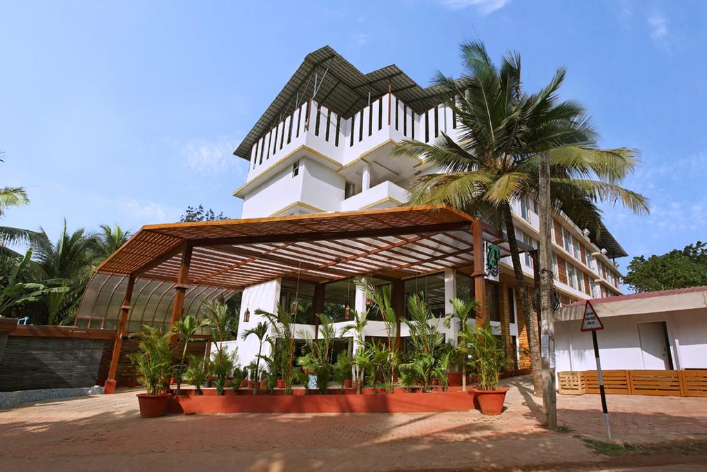 Turtle Beach Resort 4*
Turtle Beach Resort 4*