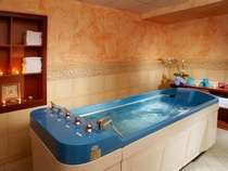 Ванна с минеральной водой отеля Orea Spa Hotel Bohemia 4*