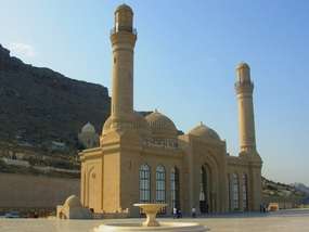 Джума мечеть в Баку