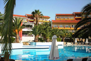  Lagomandra Hotel 4* 