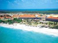 Отель CUBANACAN BRISAS DEL CARIBE 4*