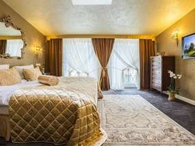 Номер отеля RAMADA HOTEL AND SUITES VILNIUS 5*