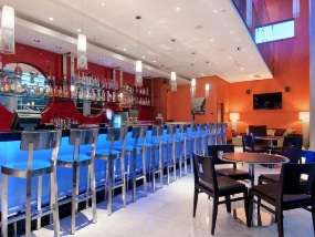 Бар отеля Hilton Warsaw Hotel and Convention Centre 5*