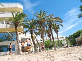 Пляж отеля Best Cap Salou 3* Пляж отеля Best Cap Salou 3*