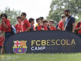 Занятия в детском футбольном лагере в Коста Брава