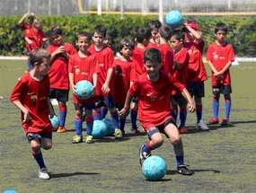 Отдых в детском футбольном лагере в Испании