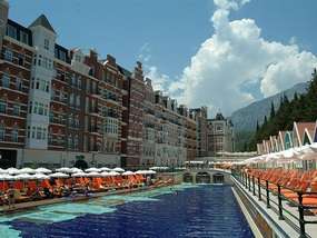 Бассейн отеля ORANGE COUNTY RESORT HOTEL 5 *