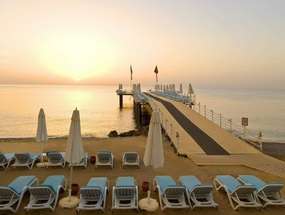 Пляж отеля VOGUE HOTEL KEMER 5 * Пляж отеля VOGUE HOTEL KEMER 5 *