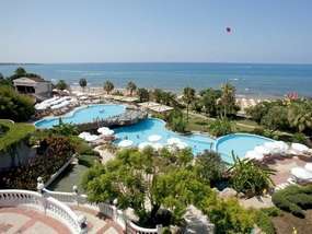 Бассейн отеля CRYSTAL SUNRISE QUEEN LUXURY RESORT&SPA 5 *